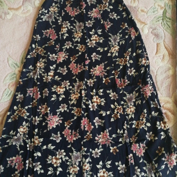 Maxi skirt by EXPRESS - Picture 1 of 4